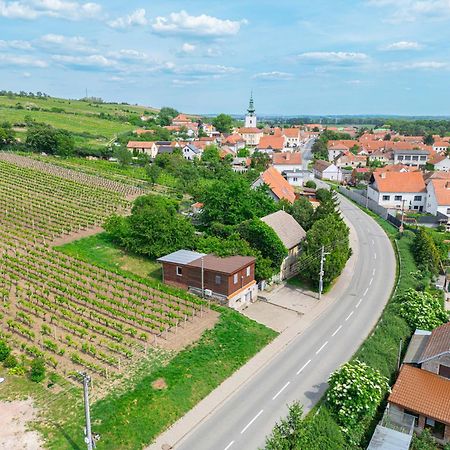 Vinny Sklep Monty Přítluky Exterior foto